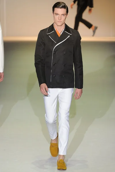 Look 33